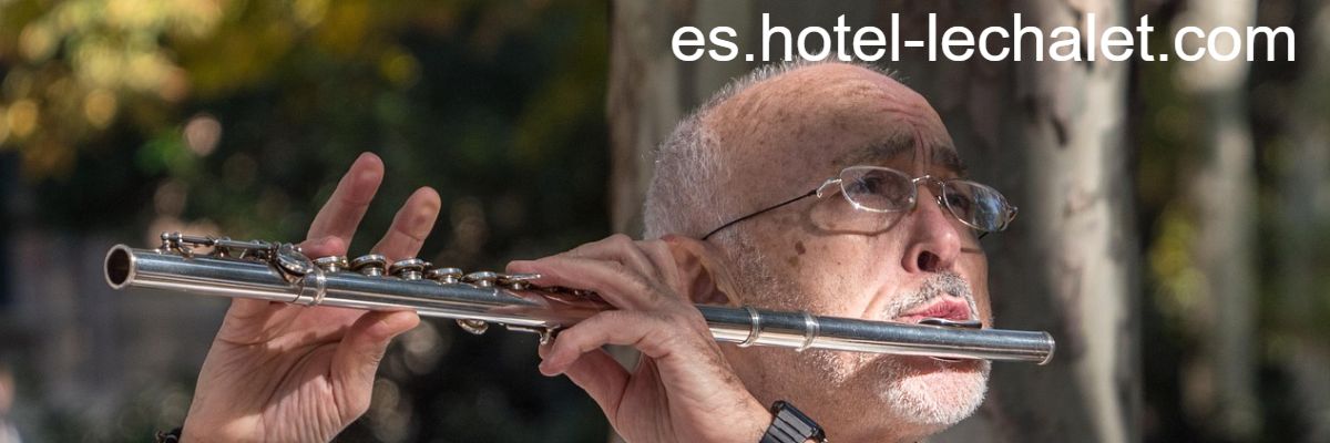 es.hotel-lechalet.com